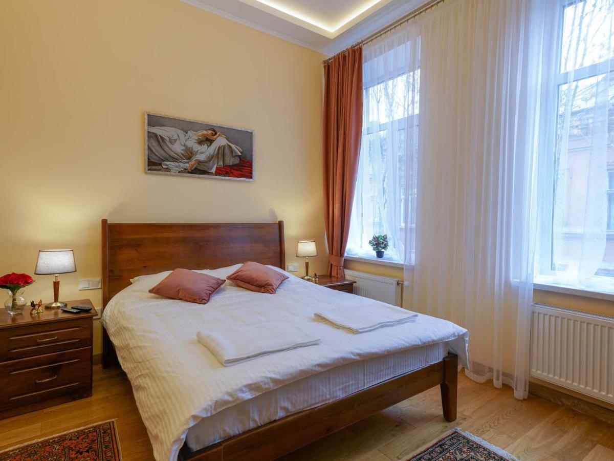 Lviv Suites At Shopena St. 4 Dış mekan fotoğraf