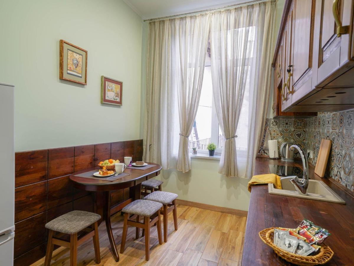 Lviv Suites At Shopena St. 4 Dış mekan fotoğraf